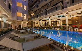 Seeka Boutique Resort - Relaxing Stay - Balcony, Pool & Near Beach